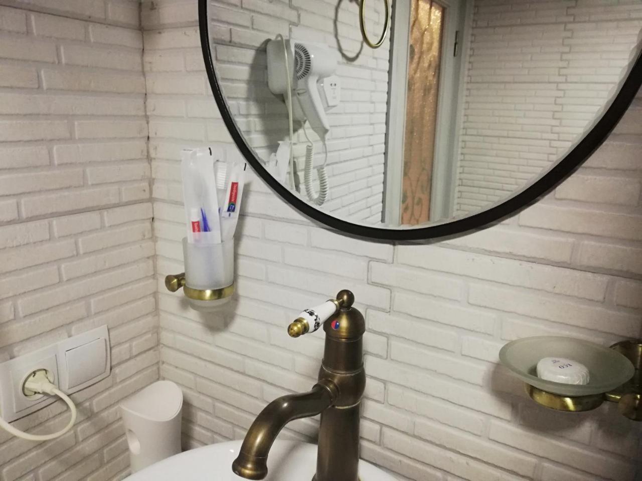 Apartament On Aghmashenebeli 26 Tbilisi Exterior foto